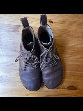 Xero Breckenridge boots women’s size 8.5.